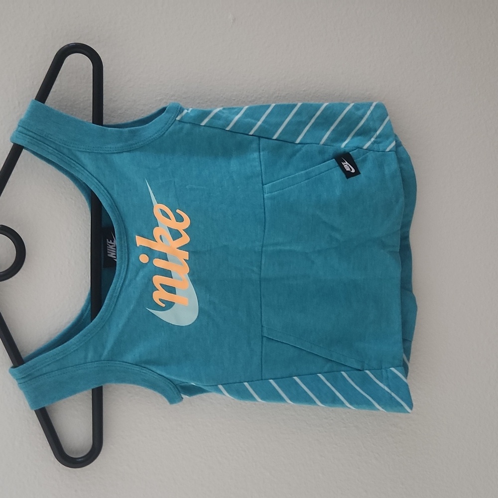 Nike Sportswear Futura Cropped Tank